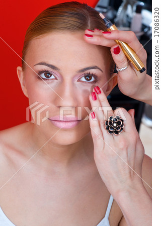 make up stylist at work make up stylist at work 17086320