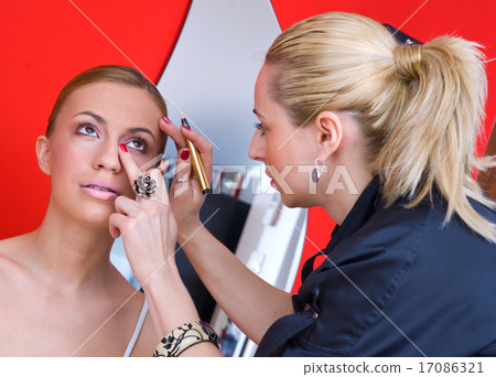 make up stylist at work make up stylist at work 17086321