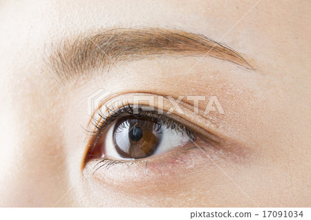 Beauty image Eyes up 17091034