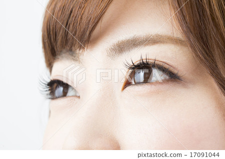 Beauty image Eyes up 17091044