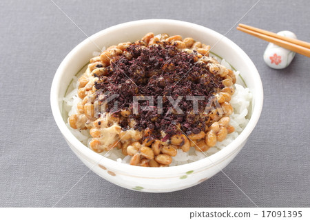 Boiled rice with natto 17091395