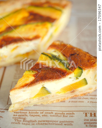 Quiche alphabet back of pumpkin and cream cheese (vertical position) Quiche alphabet back of pumpkin and cream cheese (vertical position) 17096347