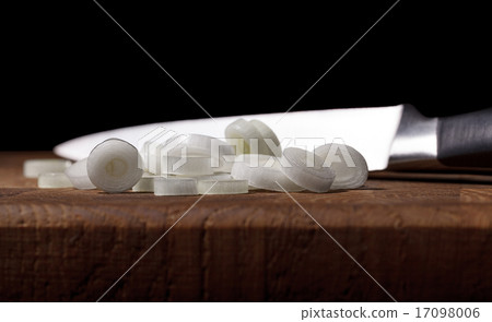 Spring onions chopped Spring onions chopped 17098006