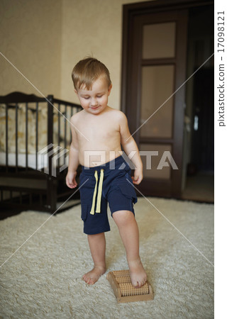 little happy boy massage feet 17098121