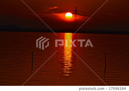 Sinking sun (Tsuyoshi Tone River / I Itako prefecture Itako city) 17098384