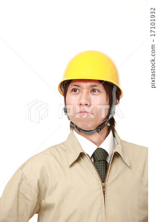 Serious on-site supervision 17101932