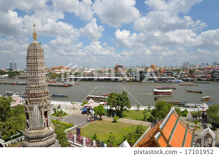 Bangkok · Wat Arun and Chao Phraya River 17101952