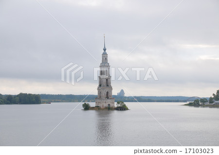 A submerged monastery of the Volga River 17103023