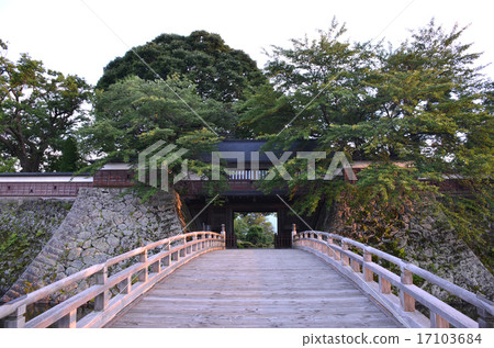 Suwa Takashima Castle Koneda bridge and cape plant gate 17103684