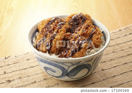 Sauce and bowls 17104169