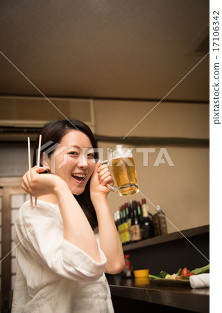Izakaya woman Izakaya woman 17106342