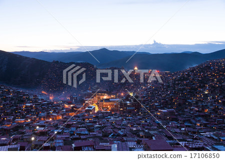 Lalungagonpa evening Lalungagonpa evening 17106850