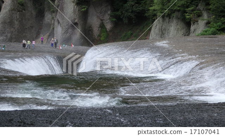 Fubuzuki瀑布 17107041