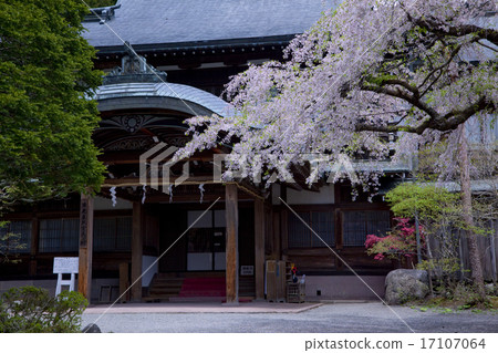 Nikko Toshogu Shrine office 01 Nikko Toshogu Shrine office 01 17107064