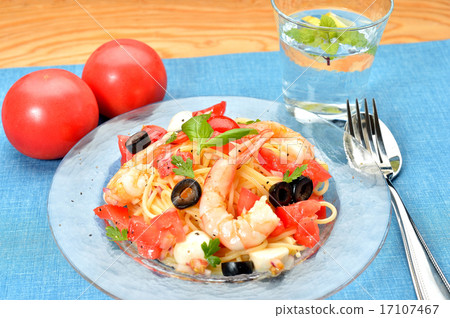 "Summer cold pasta (tomato and mozzarella cheese and shrimp)" image. "Summer cold pasta (tomato and mozzarella cheese and shrimp)" image. 17107467