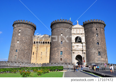The medieval castle of Maschio Angioino 17107472