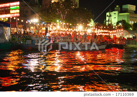 Festival night 17110369