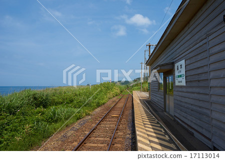 沿海和平台的鐵路，Goneno線的無人站，Takigi車站（青森縣） 17113014