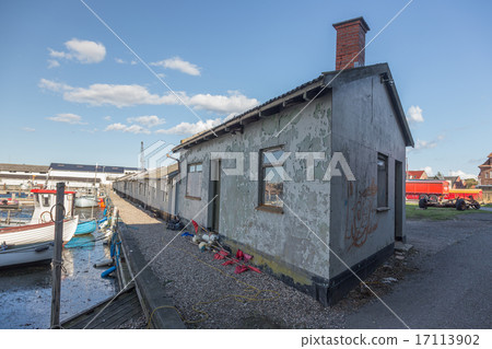 Harbour cottage 17113902