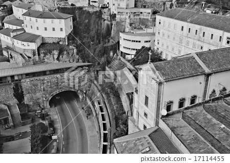 Portugal. Porto city. In black and whi 17114455