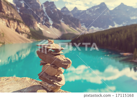 Moraine lake Moraine lake 17115168