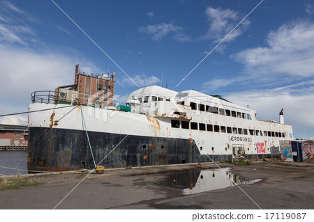Ferry wreck Ferry wreck 17119087
