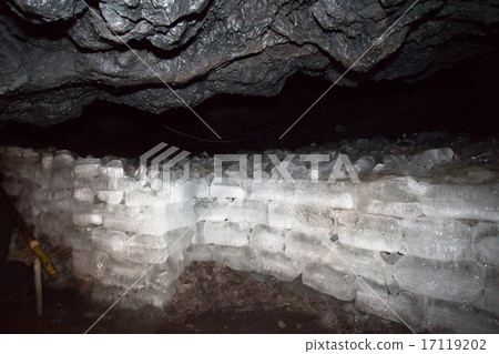 Narusawa ice hole 17119202