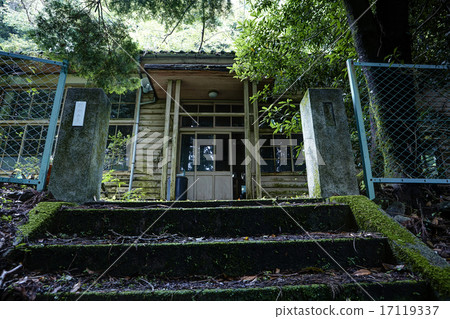 Shizuoka Prefecture Morimachi Tenkata Elementary School Sazuka Branch School Wooden Structure School Building Closed 17119337