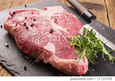 t-bone steak t-bone steak 17119705