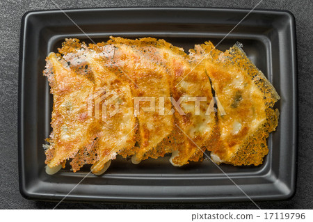 與羽毛的可口罐貼紙中國食物 與羽毛的可口罐貼紙中國食物 17119796