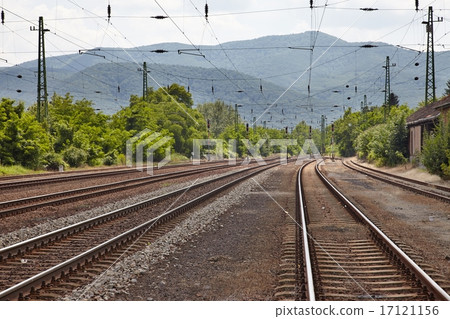 Railroad 17121156