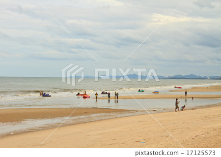 people in a beach people in a beach 17125573