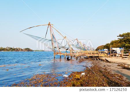 Chinese Fishing nets  17126250