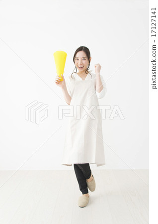 Housewives to support Housewives to support 17127141