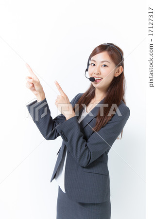 女操作員要點 17127317