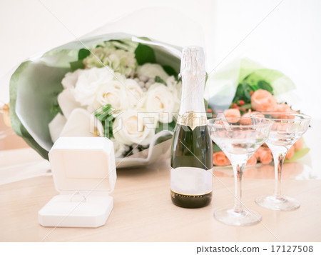 Proposal ring and bouquet and champagne 17127508