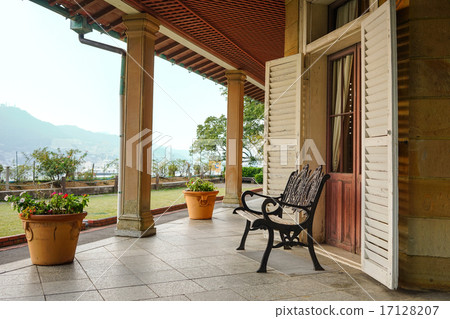 Old Ringger house bench Old Ringger house bench 17128207