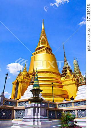 Bangkok Royal Palace 17135038