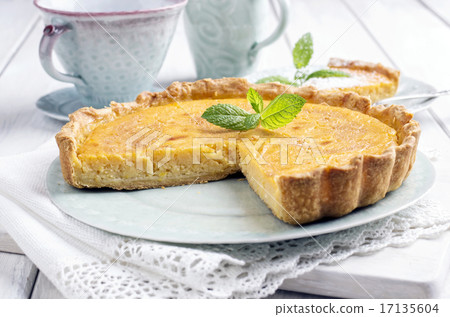 lemon tarte 17135604