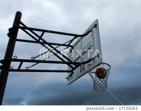 Basketball goal 17138263