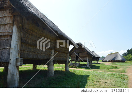 高層倉庫（三內丸山遺址/青森縣青森市首都三內林丸山） 17138344