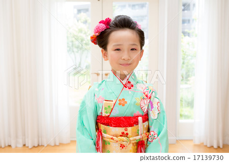 慶祝孩子的第五和第五年 慶祝孩子的第五和第五年 17139730