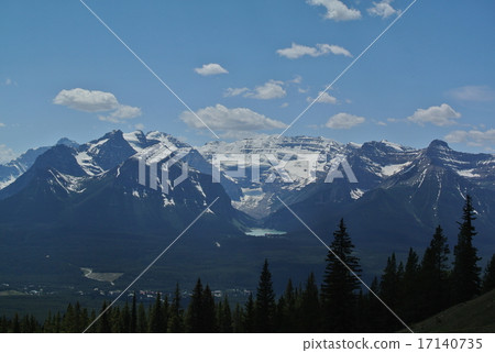 Summer Lake Louise (Louise's Lake) 1 17140735