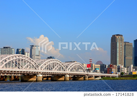 The Thirteen Bridge and the Tall Building The Thirteen Bridge and the Tall Building 17141828