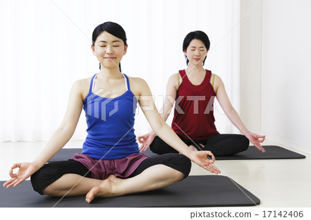 Stretch 17142406
