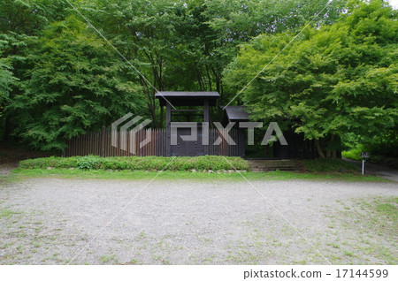 Shinshu Azumino Koiwa城堡遺址公園(中世紀山地城堡遺址)模擬門橫田武田城堡遺址在Shingen被毀 Shinshu Azumino Koiwa城堡遺址公園(中世紀山地城堡遺址)模擬門橫田武田城堡遺址在Shingen被毀 17144599