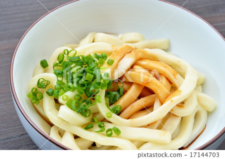 伊勢烏冬面風(伊勢市三重縣風格)的形象。 伊勢烏冬面風(伊勢市三重縣風格)的形象。 17144703
