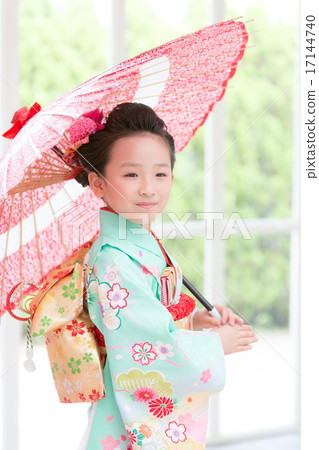 慶祝孩子的第五和第五年 17144740