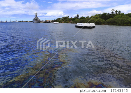 Battleship sunk by Pearl Harbor attack A heavy oil flowing out of Arizona 17145545