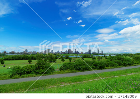 荒川的川原和川川市的街道 17148009